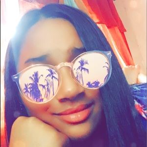 Meet your Posher, Kyra